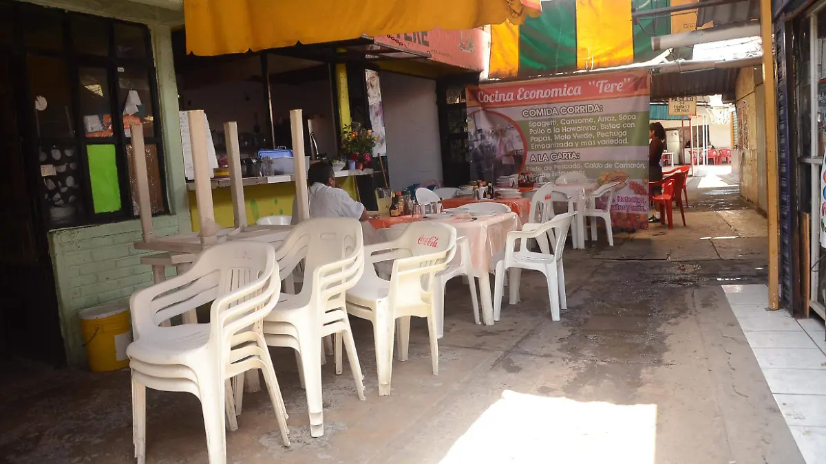 A decir del secretario general se percibe un clima de abandono en este tradicional mercado del municipio.